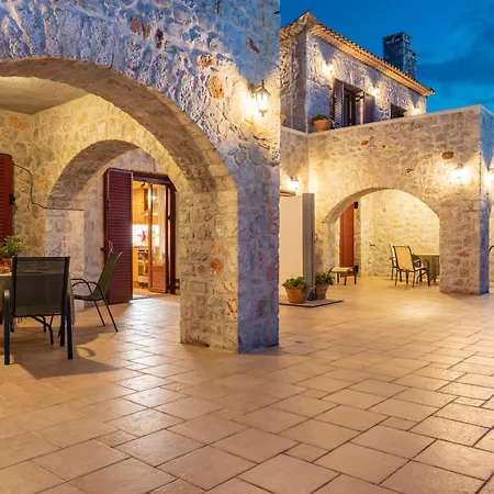 Afrodite's House *