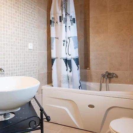 Villa Afrodite's House *